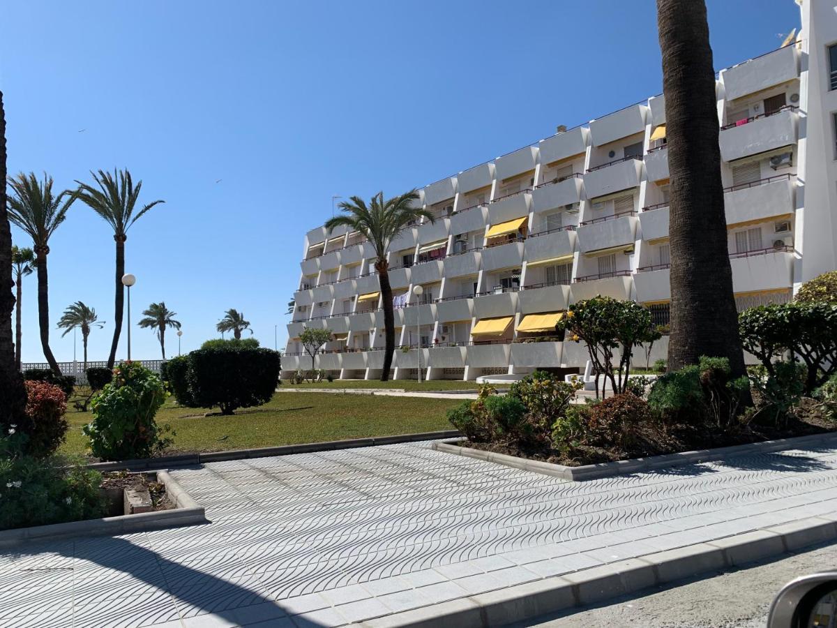 Paradise Beach Apartment Калета Де Велес Екстериор снимка